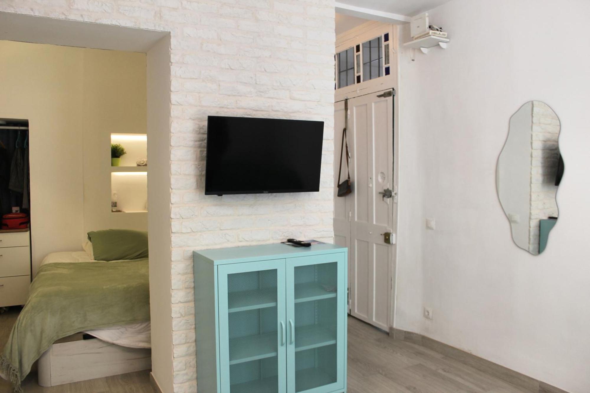 Iyourbasics Lovely Studio Hinestrosa 23 Free Wifi&Ac Málaga Kültér fotó
